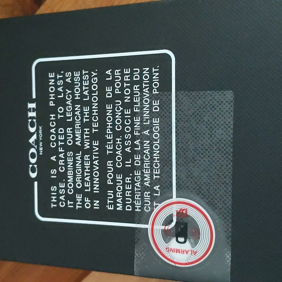 Coach 🔥 NWT 🔥 iPhone 15 promax cellphone protector. Black with Coach logos - Picture 8 of 10